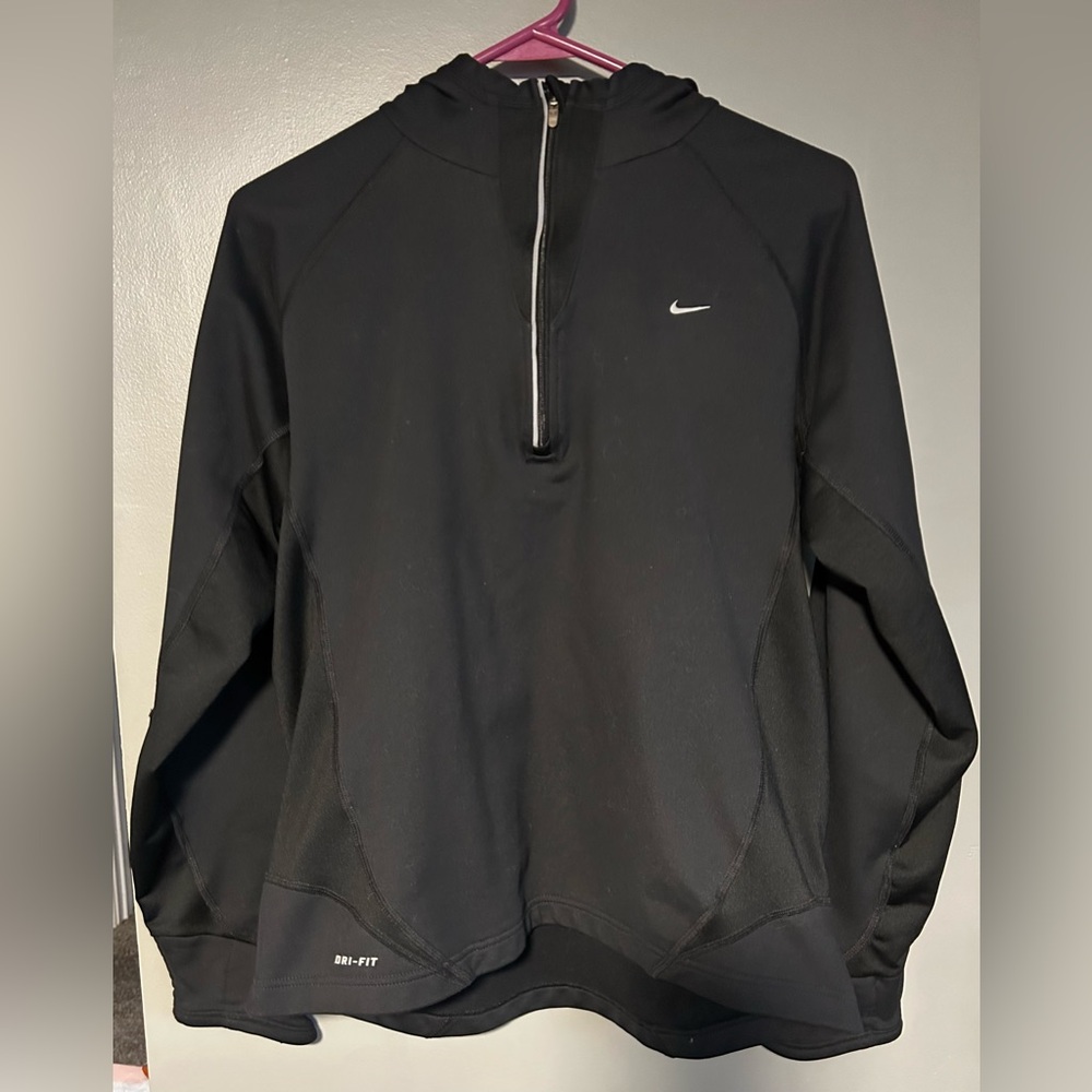 Nike women’s running half zip outdoor active reflective strip